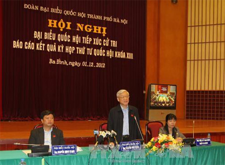 Tổng Bí thư Nguyễn Phú Trọng tiếp xúc cử tri Hà Nội